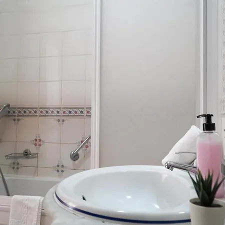 1501 - Clube Praia Mar Apartamento